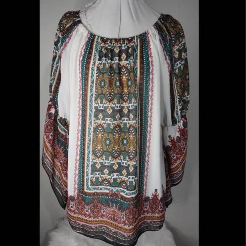 Medium New Directions Bell Sleeve Aztec, Double Layered, 23”p-p, 30”length C5866